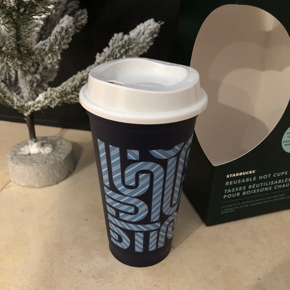 Navy - Starbucks color changing cup